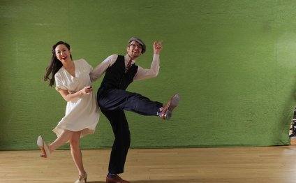 The best swing dancing classes