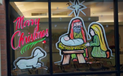 Holiday window painting